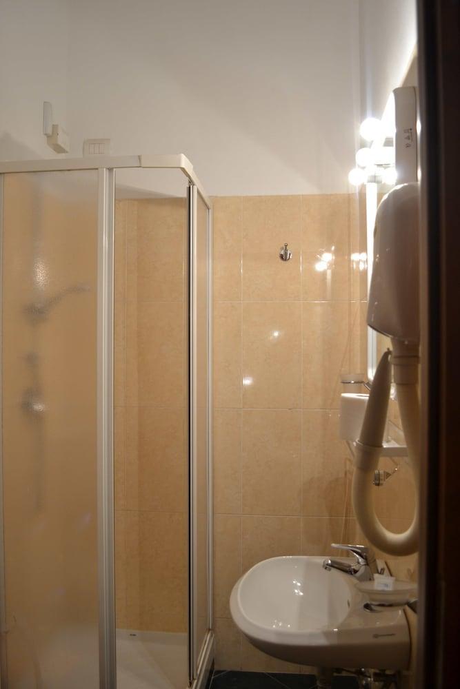 Hotel Ferraro Rome Exterior photo